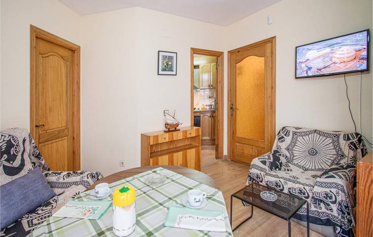 Ganze Ferienwohnung, Klimatisiertes Terrassenapartment | Strand 2.5km in Sant Antoni de Calonge, Calonge