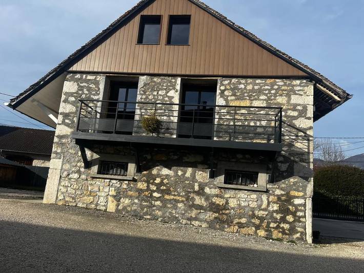 Location de vacances pour 5 personnes, avec balcon à Ceyzérieu - 2