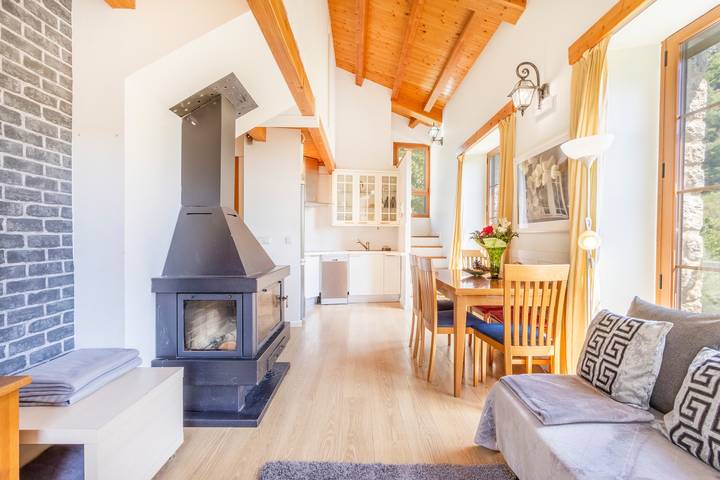Casa rural para 8 personas, con jardín y vistas al lago, Se admiten mascotas en Provincia de Lleida - 4