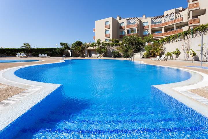 Ganze Wohnung, Geräumiges Superior-Apartment · Frontaler Meerblick · Große private Terrasse · 2 Min. zum Strand in La Tejita, Granadilla de Abona