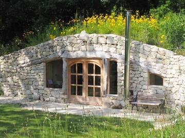 Maison de campagne pour 5 personnes, avec piscine ainsi que jardin et sauna à L'Isle-Bouzon