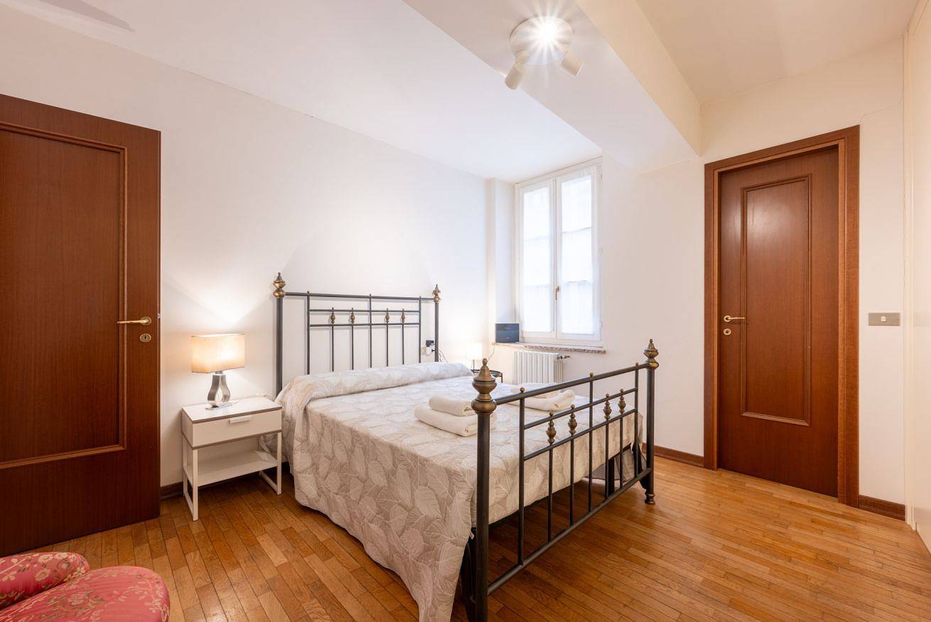 Ganze Wohnung, Guesthost - Large Apartment in the Historic Center of Parma in Parma, Parma Provinz