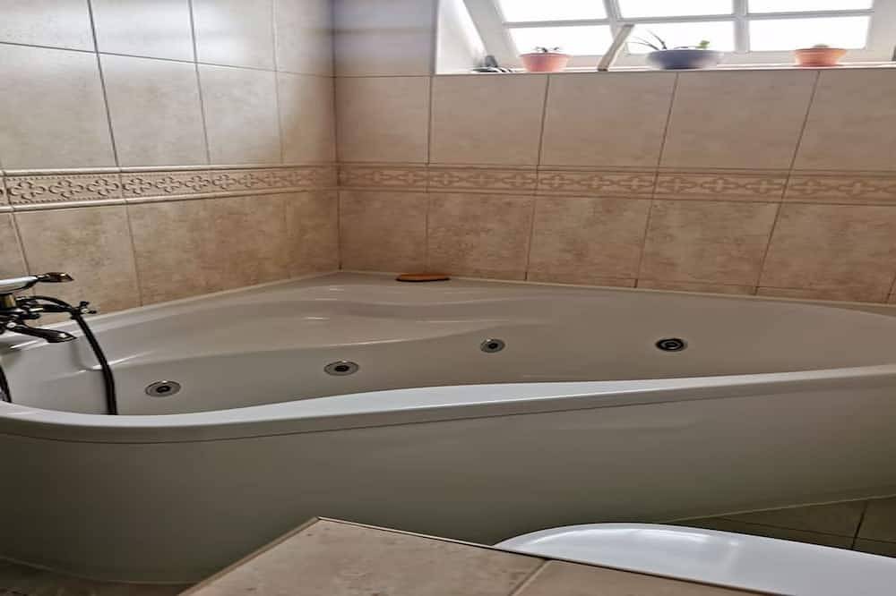 Atafona House 3 Bedrooms in Capelo, Zona Especial de Conservação da Caldeira e Capelinhos