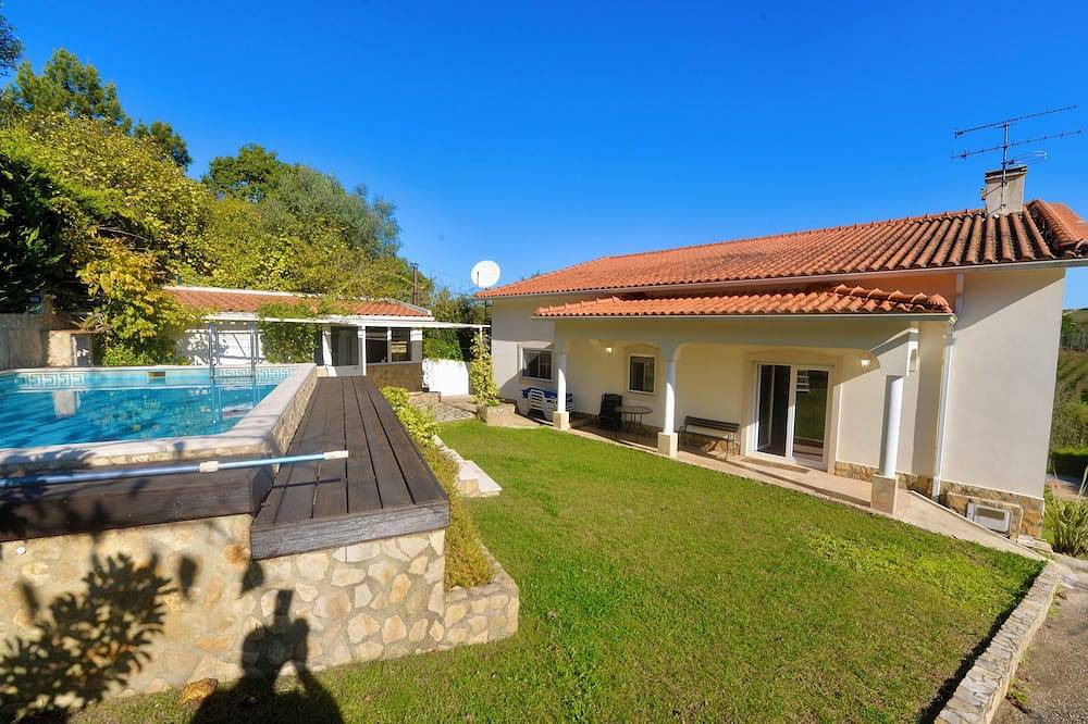 Casa vacanza a Oeste a partire da 231€ a notte