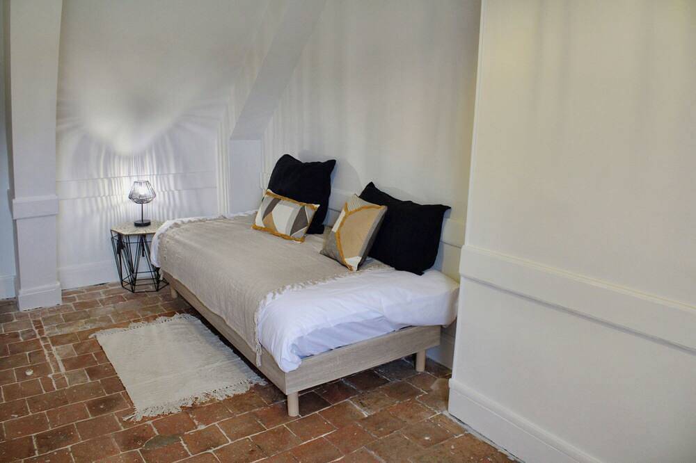 Maison de charme - Zwei Schlafzimmer Haus, Schläft 4 in Bourgueil, Loire-Tal