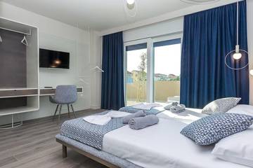 Villa for 8 People in Novalja, Pag Island, Photo 3