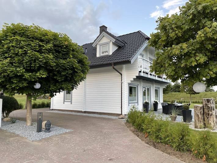 Ferienhaus für 6 Personen, mit Balkon und Terrasse in Hennstedt - 2
