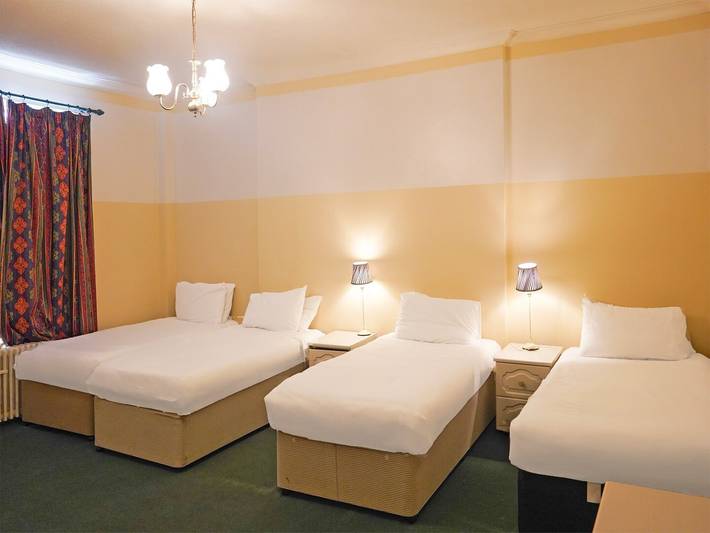 Hotel for 4 personer, med hage, barnevennlig i Hove