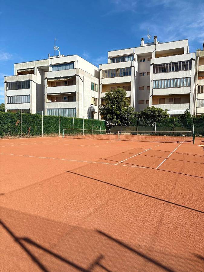 Gîte pour 9 personnes, avec vue ainsi que piscine et balcon à Lido Adriano - 3