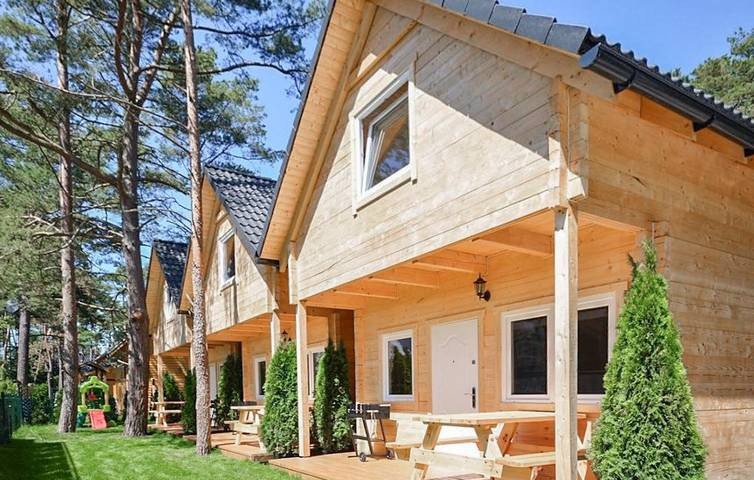 Ferienhaus für 8 Personen, mit Terrasse in Pobierowo