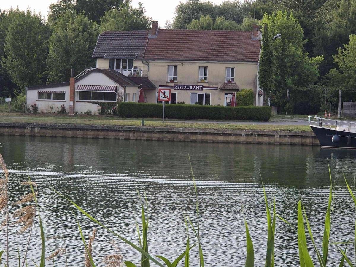 Entre 2 Rives in Charly-sur-Marne, Aisne