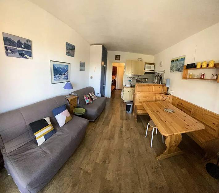 Studio pour 5 personnes, avec balcon et vue