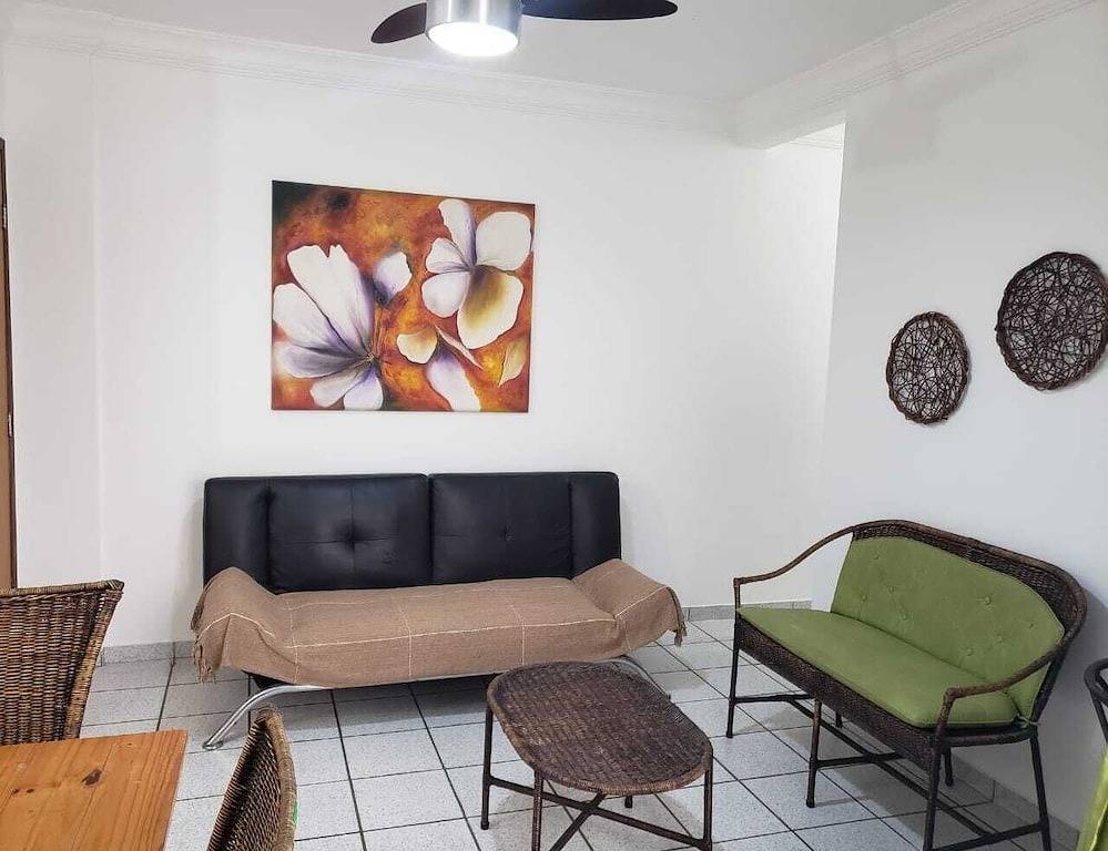 Ganze Wohnung, Guarapari, Enseada Azul, Block von Peracanga Beach, 2 Schlafzimmer, Garage in Guarapari, Região Metropolitana da Grande Vitória