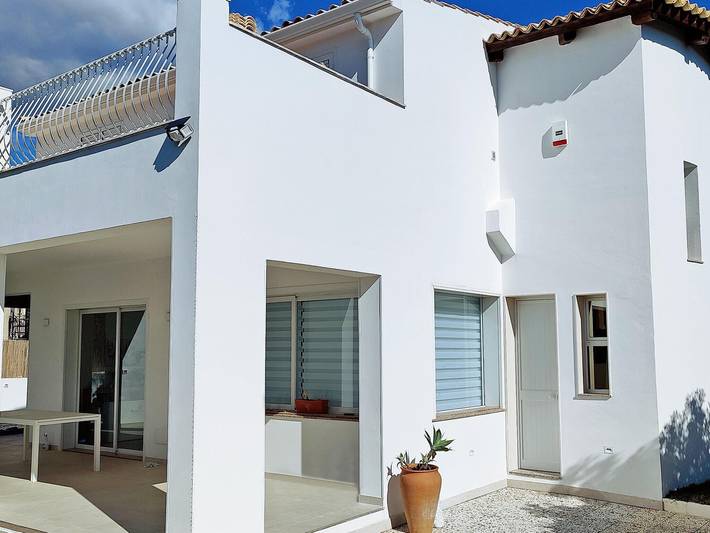 Apartamento de vacaciones para 5 personas, con jardín además de piscina y balcón, Familias con niños - 1