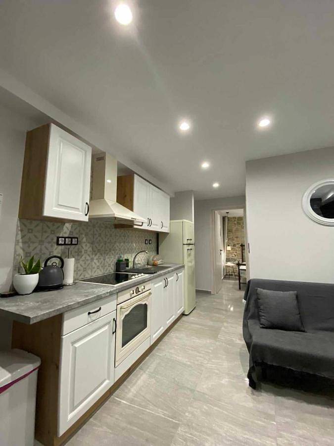 Gîte pour 3 personnes, avec terrasse, adapté aux familles dans Myrtos