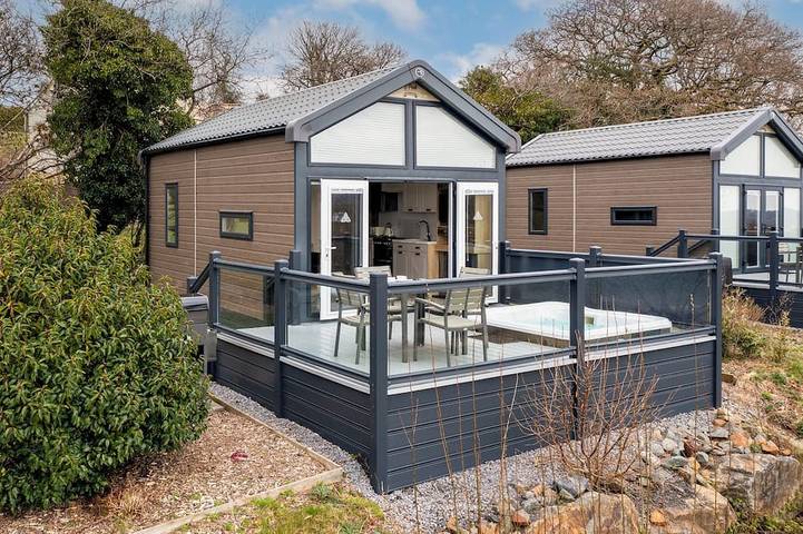 Chalet für 4 Personen, mit Whirlpool - 1