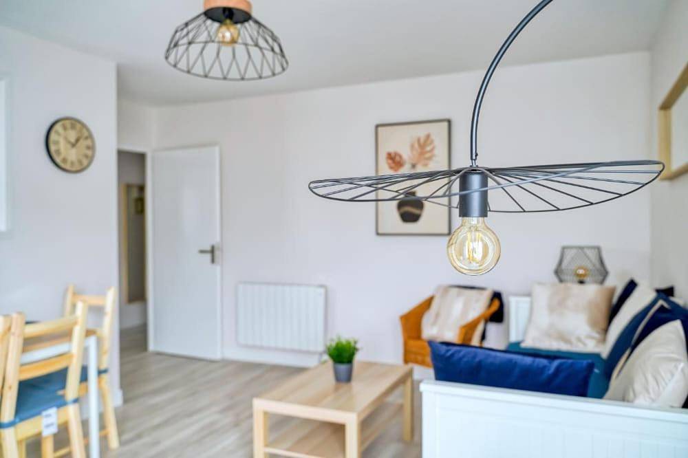 Appartement entier, One-Bedroom Apartment in Évry-Courcouronnes, Essonne