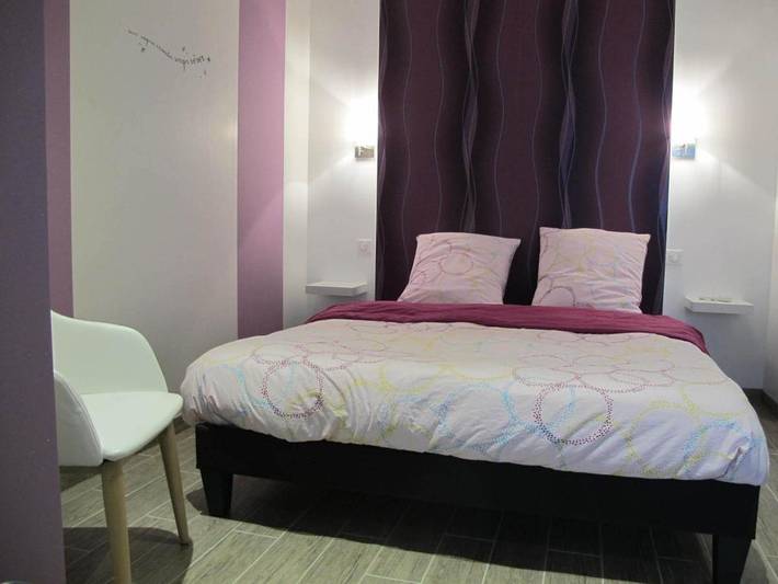 Chambre d’hôte pour 2 personnes, avec terrasse dans Verdun