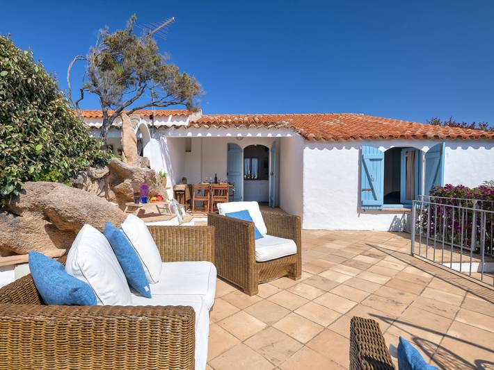 Casa vacanza per 5 persone, con Terrazza e Giardino a Arzachena