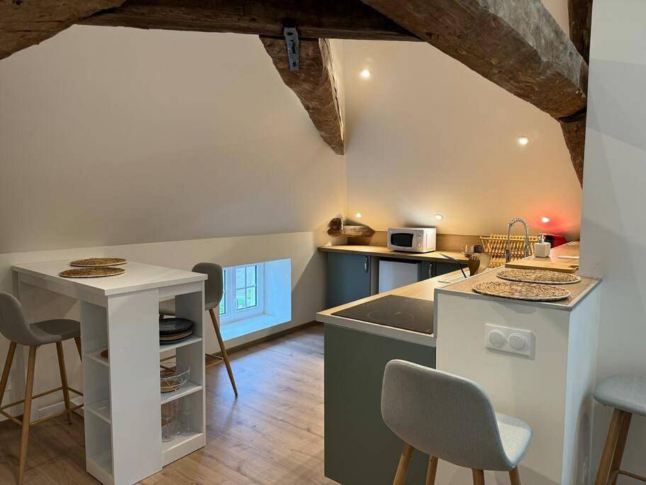Appartement entier, Two-Bedroom Apartment in Chaudenay, Région de Chalon-sur-Saône
