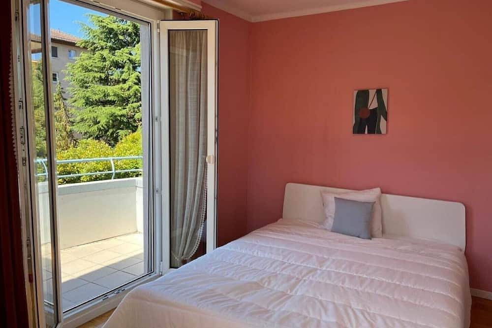 Vacation House for 9 Guests in Ecublens, District de l'Ouest lausannois