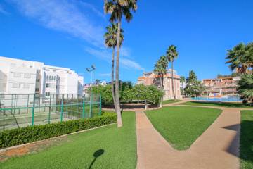 Holiday Rental for 5 People in El Palmar, Costa Blanca, Photo 4