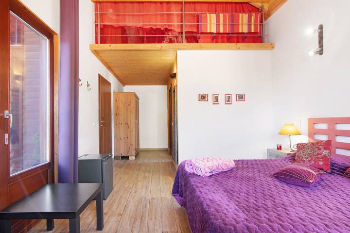 Gîte pour 2 personnes, avec jacuzzi ainsi que jardin et sauna dans Alte - 3
