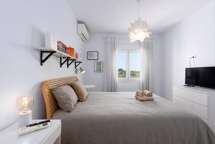 Casa rural para 8 personas, con vistas además de piscina y jardín en San Roque - 4