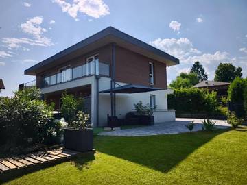 Gîte pour 5 personnes, avec vue et jardin à Prévessin-Moëns