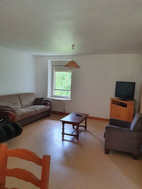 Gîte pour 8 personnes, avec jardin à Les Planches-près-Arbois - 4