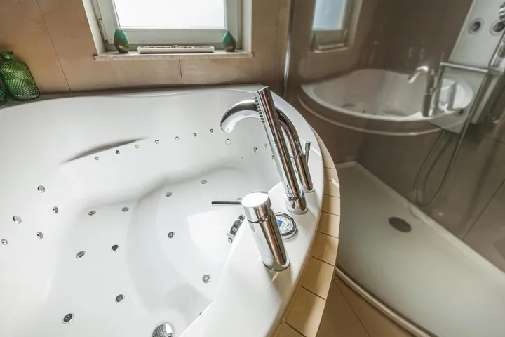 Ferienwohnung für 4 Personen, mit Terrasse und Whirlpool - 1
