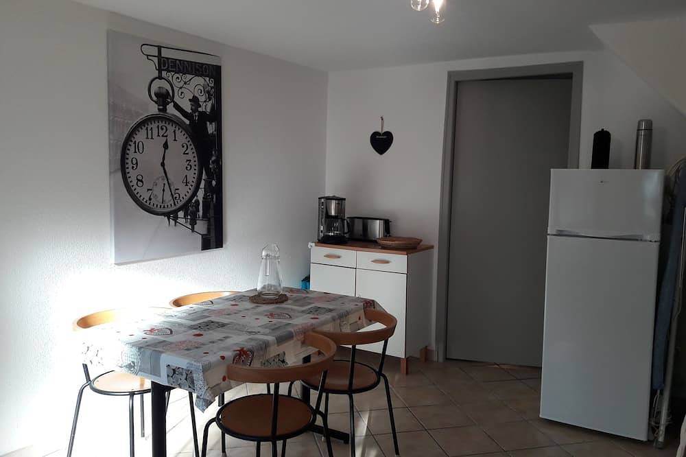 Apartamento entero, Luxeuil center⭐Calme😌Parking👍Idéal Curists / Professionals in Luxeuil-les-Bains, Alto Saona