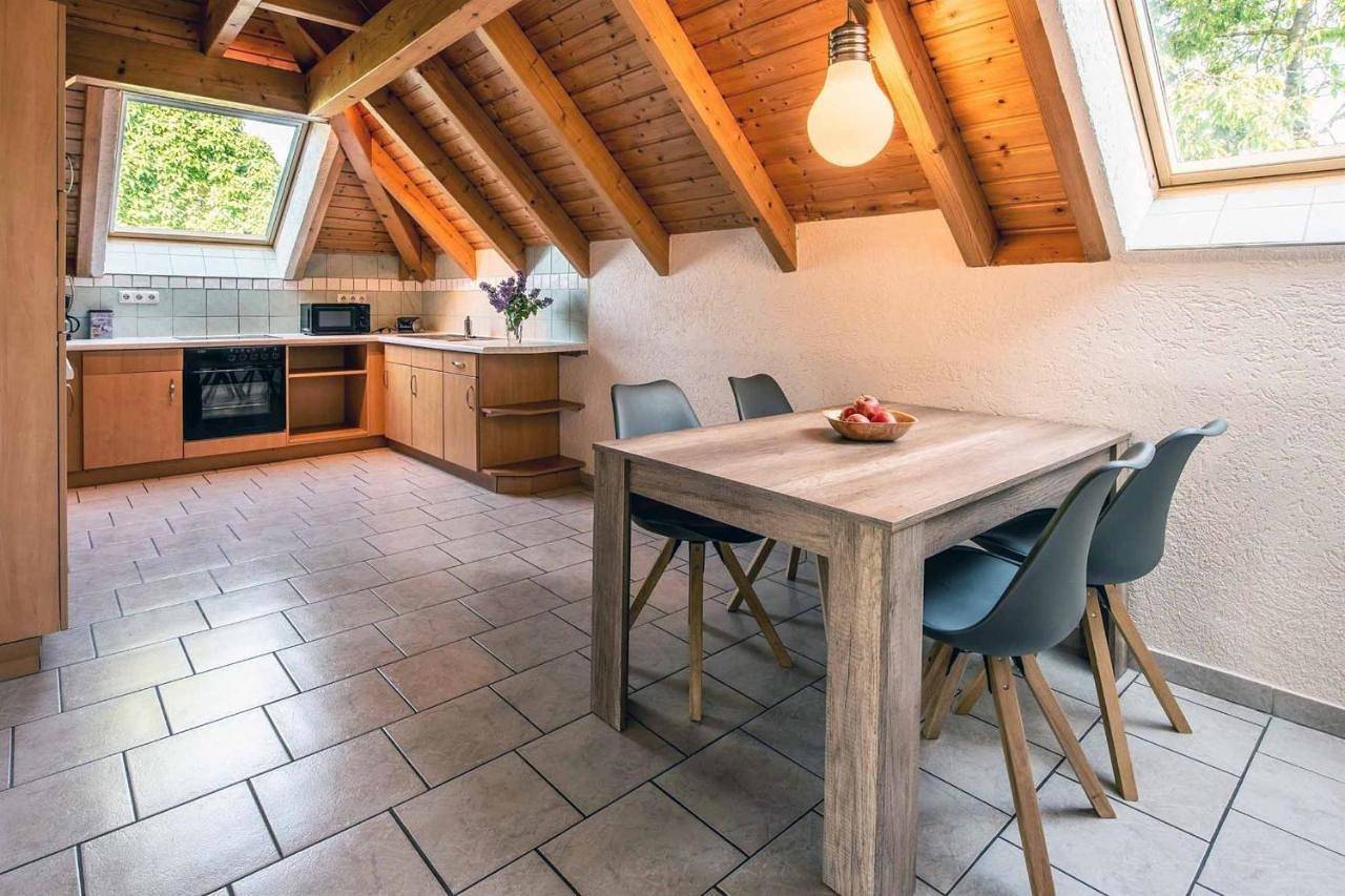 Ganze Wohnung, One-Bedroom Apartment in An der Poststraße, Saale-Unstrut