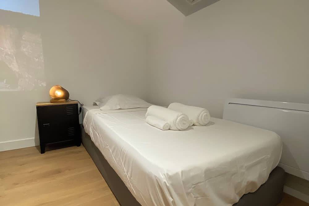 Appartement entier, Cinéloft: Gare & centre ville, Cinéma, Ps5, Clim, massage, Netflix Amazon Prime in Poitiers, Vienne (France)