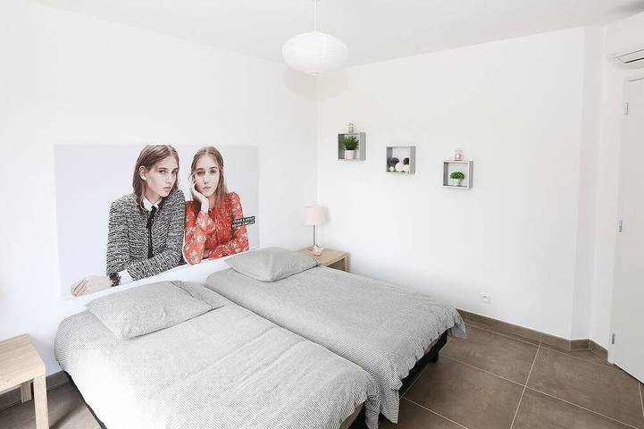 Location de vacances pour 16 personnes, avec jardin et terrasse dans Sainte-Lucie de Porto-Vecchio - 4