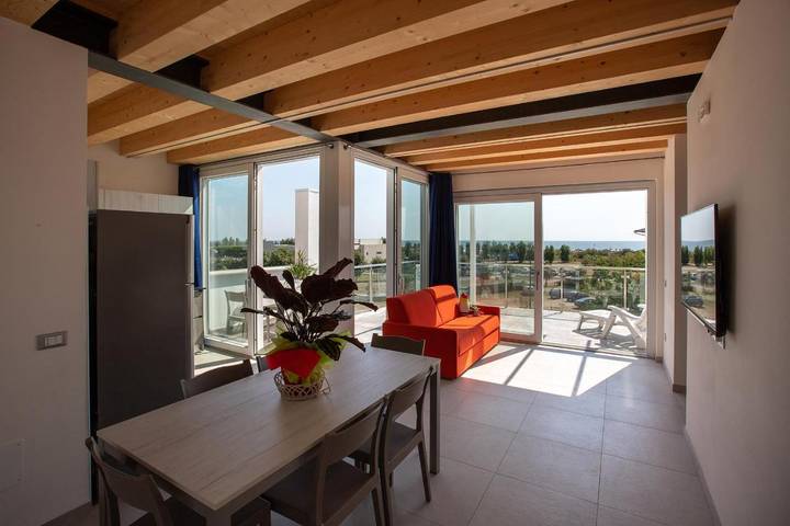 Vakantiehuis voor 7 personen, met terras en uitzicht in Rosolina Mare