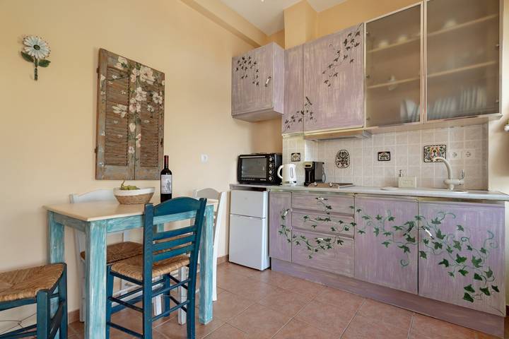 Ferienwohnung für 4 Personen, mit Balkon und Garten in Griechenland - 2