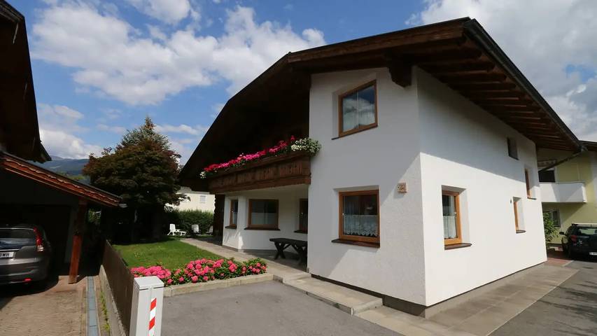 Ferienwohnung für 6 Personen, mit Garten in Axams