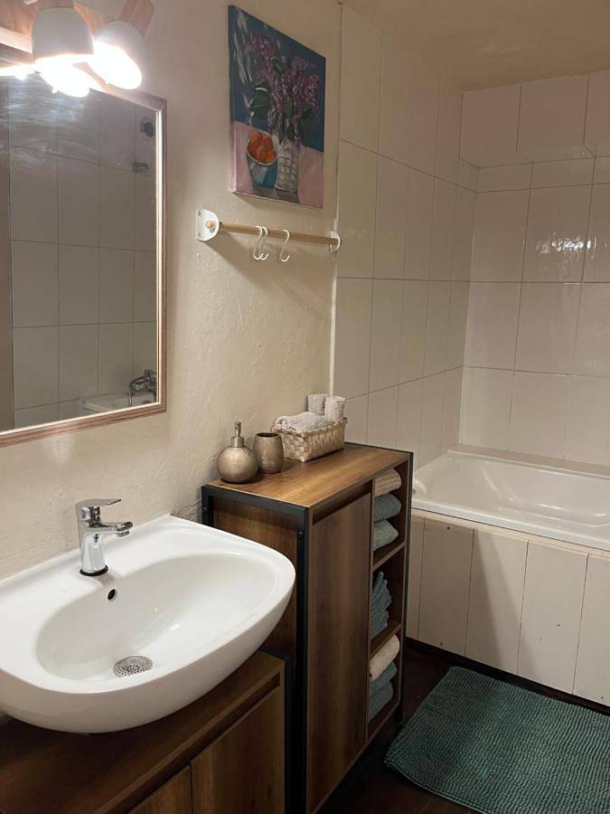 Location de vacances pour 8 personnes, avec Balcon et Terrasse ainsi que Jardin et Vue sur le lac à Menthon-Saint-Bernard - 2