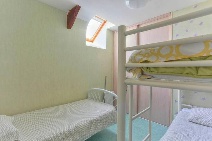 Location de vacances pour 7 personnes, avec vue ainsi que sauna et jardin, animaux acceptés à Trémeur - 4