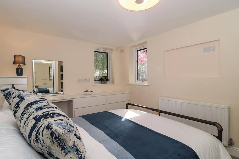 Minime, pet friendly, with a garden in Weston-Super-Mare in Weston-Super-Mare, North Somerset