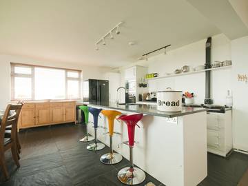 Holiday Home for 8 People in Crantock, Cornwall, Photo 4