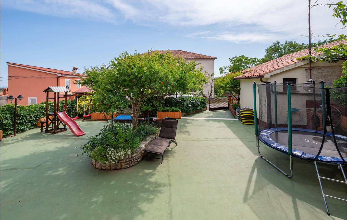 Ganze Ferienwohnung, Ferienwohnung für 4 Personen mit Terrasse in Peruski, Südküste Istrien