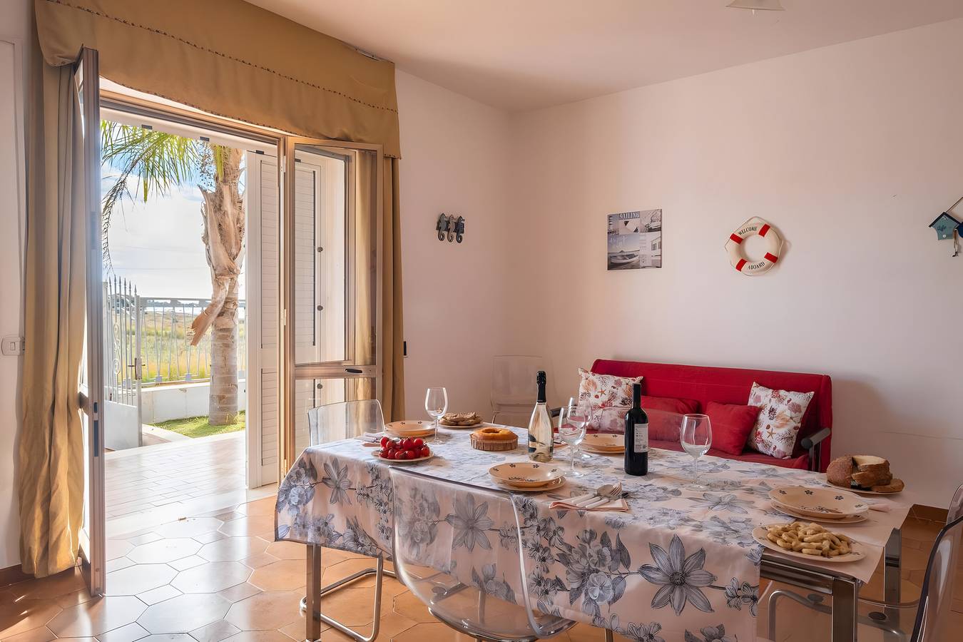 Villa Aurora Salina : Vue sur Mer, Jardin Privé et Climatisation à Porto Cesareo in Porto Cesareo, Golfe de Tarente