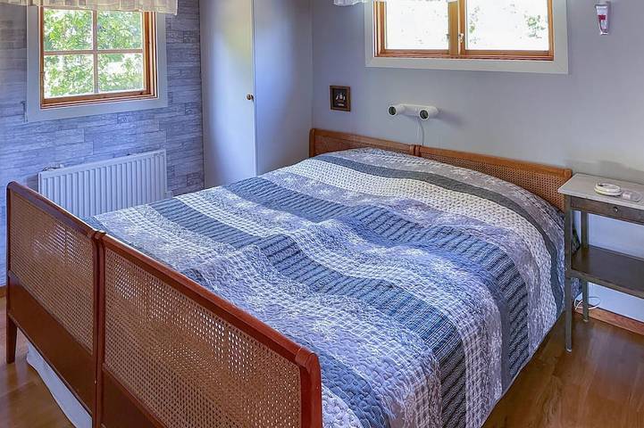 2 bedroom lovely home in Ljusterö in Stockholmer Schärengarten