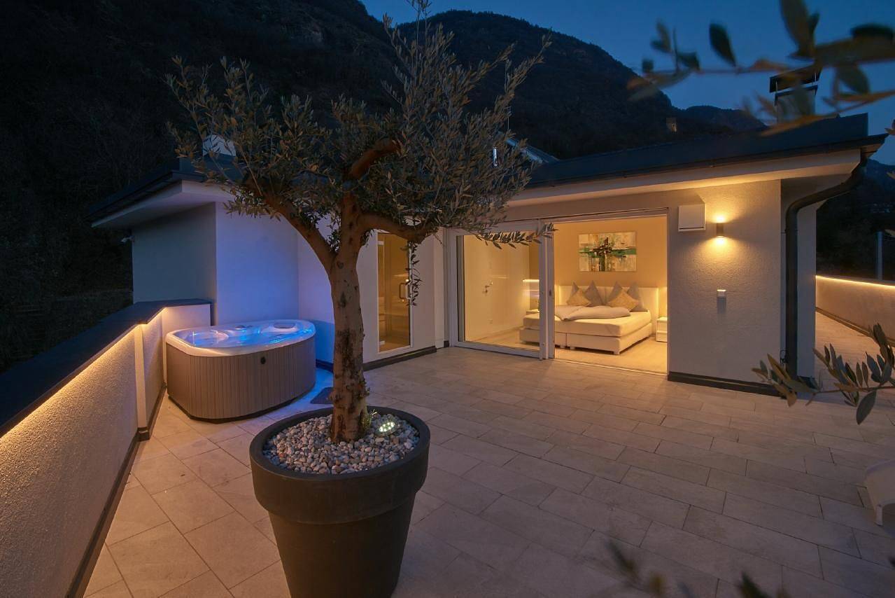 Ganze Ferienwohnung, Residence Olivi - Luxury Apartment Penthouse in Burgstall, Sarntaler Alpen