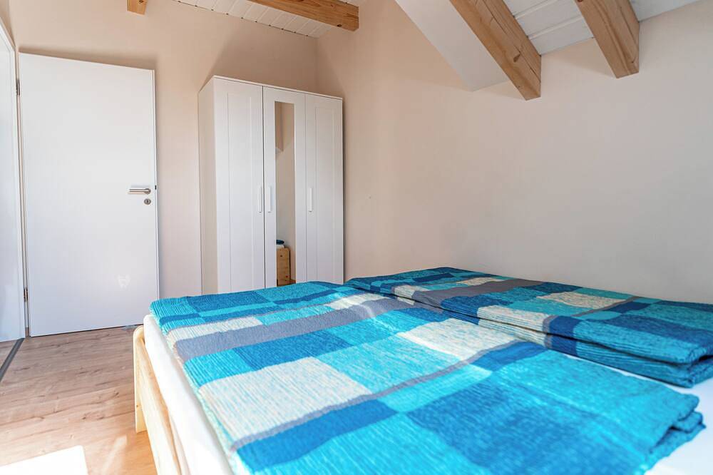 Ganze Wohnung, Ferienwohnung Bad Camberg  - Apartment Goldener Grund in Bad Camberg, Landkreis Limburg-Weilburg
