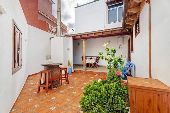 Appartement de vacances « Casa Frente Al Mar La Ponderosa » avec vue sur la mer in Playa de la Caleta (Tenerife), Tenerife du Nord