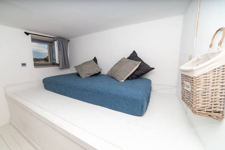 Elegant trulli and lamia for exclusive use, with heated pool. in Putignano, Region de Bari