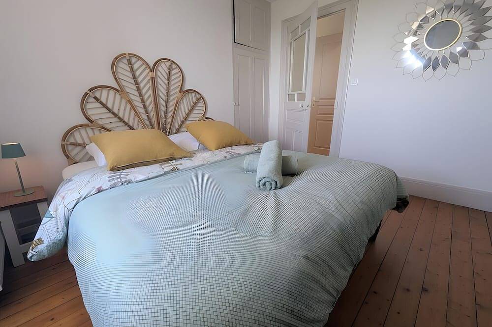 Aux Noces de Paulette – Charming House on the Ramparts in Langres, Haute-Marne